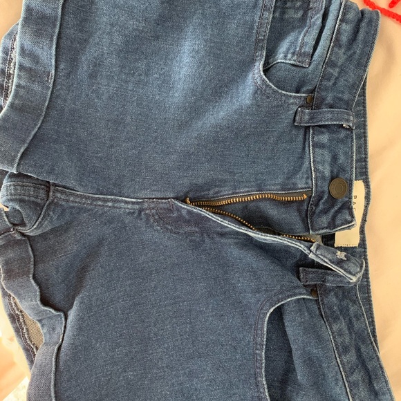 Mom jean shorts - Picture 6 of 7